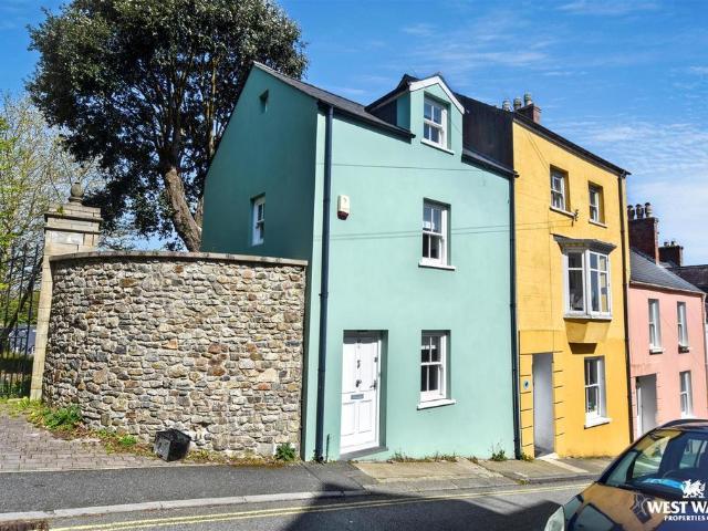 1 bedroom end of terrace house for sale