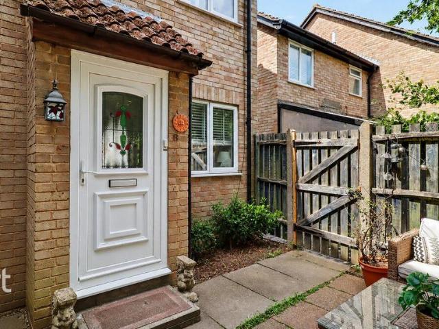 1 bedroom end of terrace house for sale