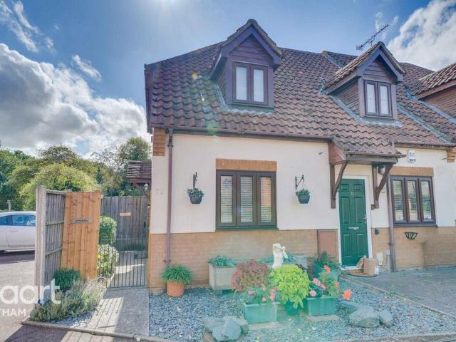 1 bedroom end of terrace house for sale