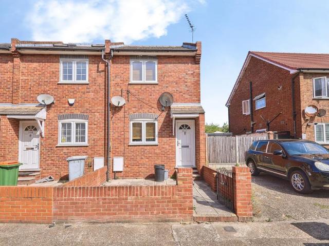 1 bedroom end of terrace house for sale