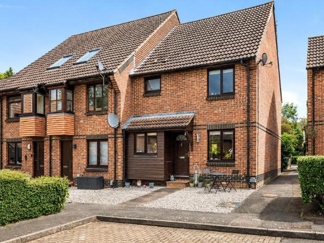 1 bedroom end of terrace house for sale