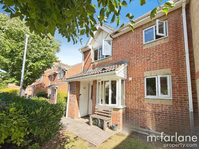 1 bedroom end of terrace house for sale