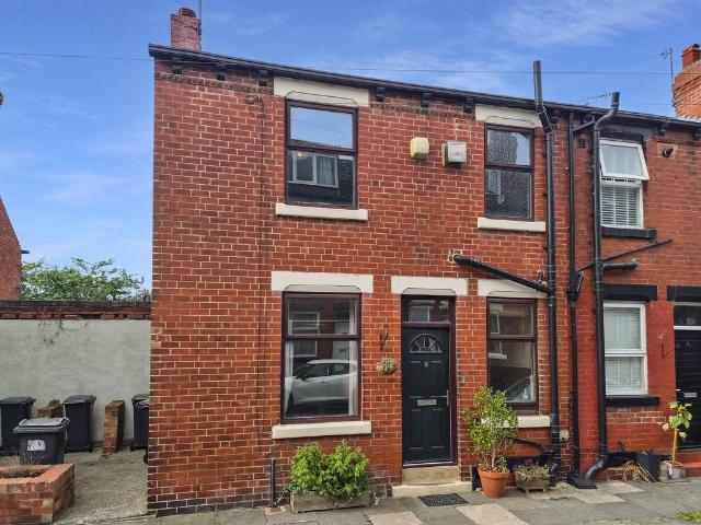 1 bedroom end of terrace house for sale