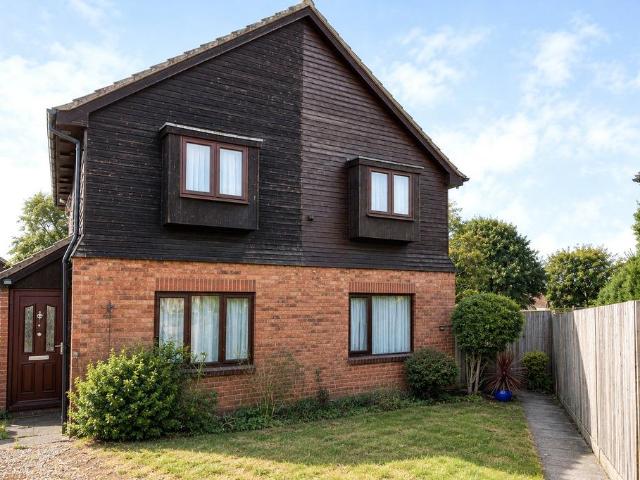 1 bedroom end of terrace house for sale