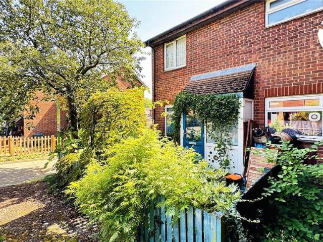 1 bedroom end of terrace house for sale