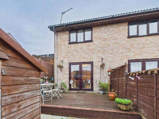 1 bedroom end of terrace house for sale