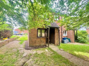 1 bedroom end of terrace house for sale