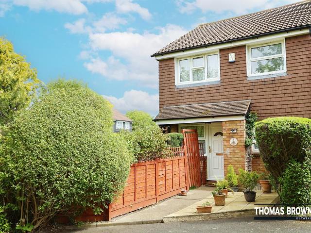 1 bedroom end of terrace house for sale