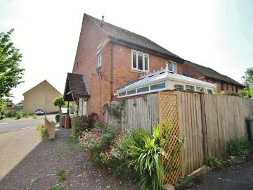 1 bedroom end of terrace house for sale