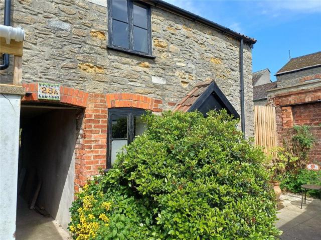 1 bedroom end of terrace house for sale