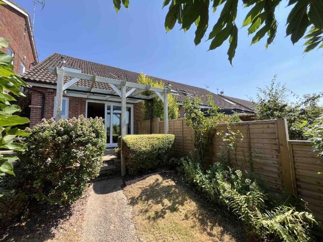 1 bedroom end of terrace house for sale