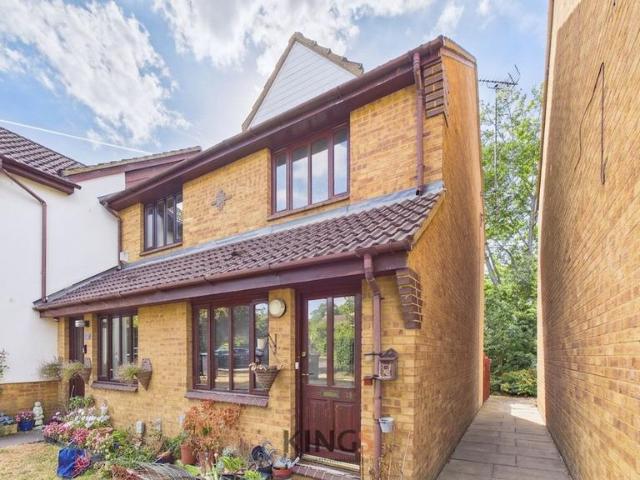 1 bedroom end of terrace house for sale