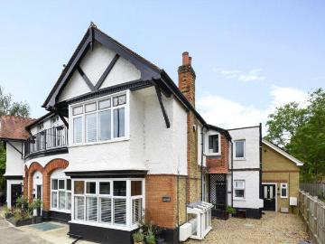 1 bedroom end of terrace house for sale
