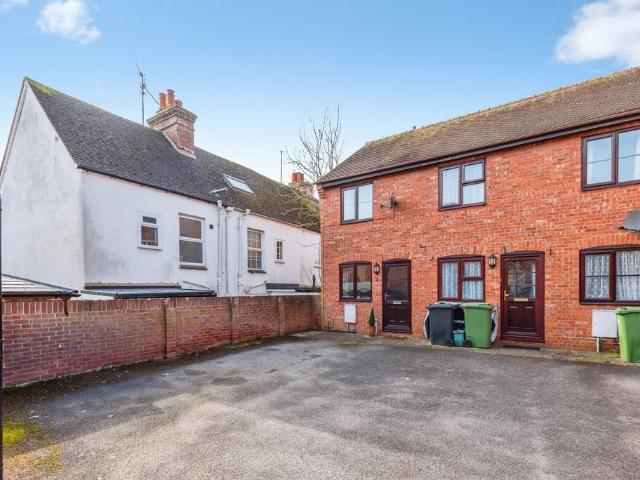 1 bedroom end of terrace house for sale