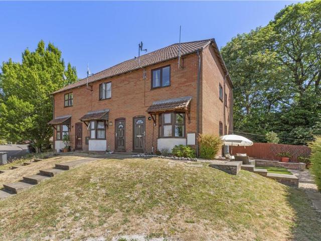 1 bedroom end of terrace house for sale