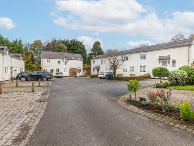 1 bedroom end of terrace house for sale
