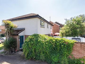 1 bedroom end of terrace house for sale