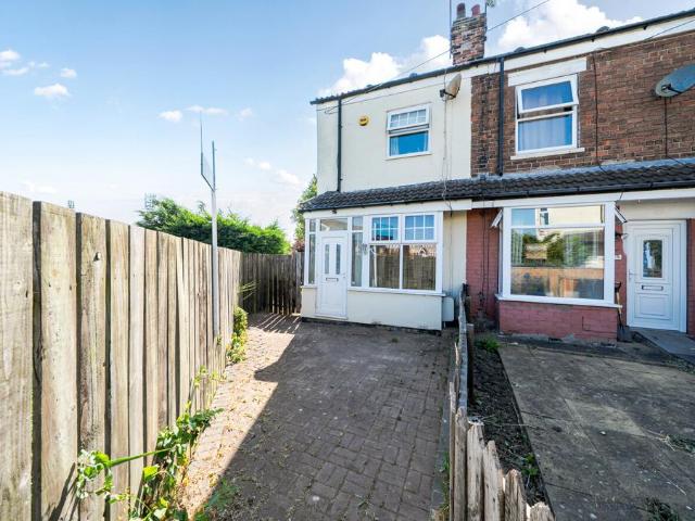 1 bedroom end of terrace house for sale