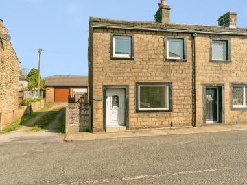 House for sale in Southfield Burnley - Equipped kitchen