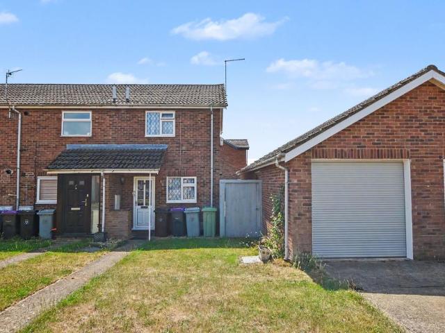 1 bedroom end of terrace house for sale