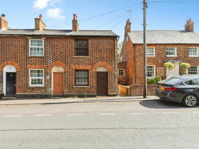 1 bedroom end of terrace house for sale