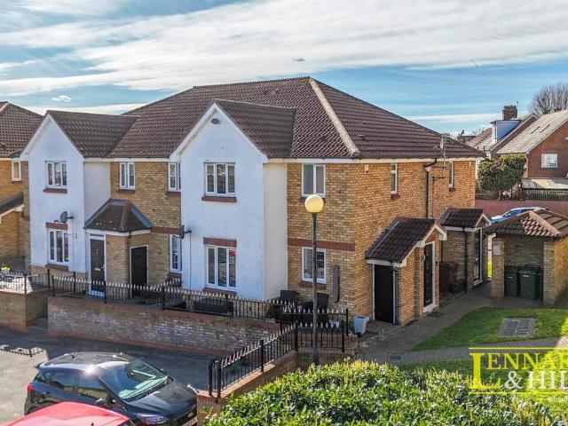 1 bedroom end of terrace house for sale