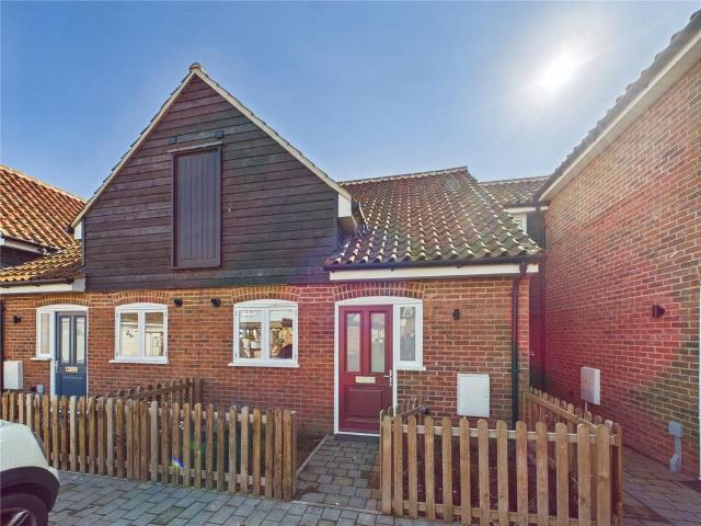 1 bedroom end of terrace house for sale