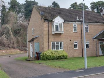 1 bedroom end of terrace house for sale