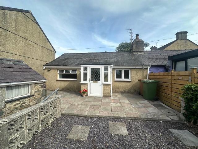 1 bedroom end of terrace house for sale