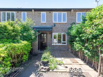 1 bedroom end of terrace house for sale