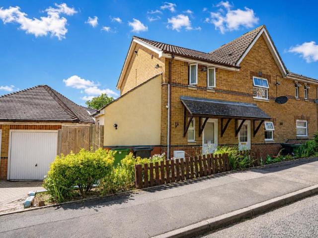 1 bedroom end of terrace house for sale