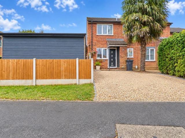 1 bedroom end of terrace house for sale