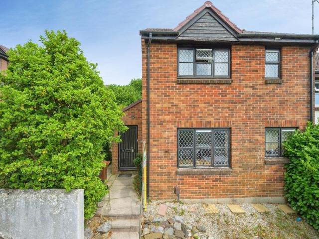 1 bedroom end of terrace house for sale