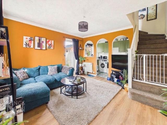1 bedroom end of terrace house for sale