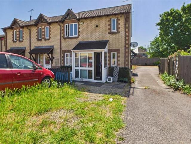 1 bedroom end of terrace house for sale in Archer Close, Upper Stratton, Swindon, SN2