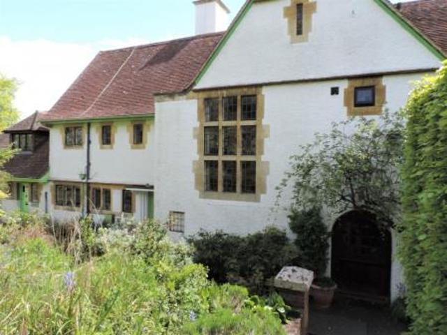 1 bedroom End of terrace house To Let