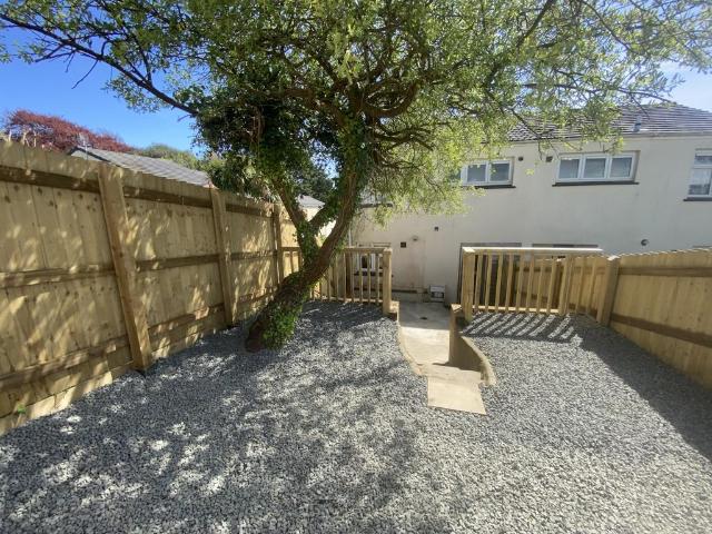 1 bedroom end of terrace house to rent