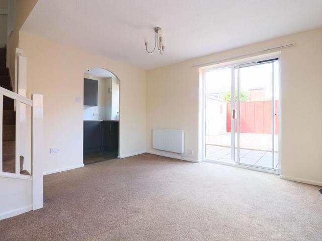 1 bedroom end of terrace house to rent