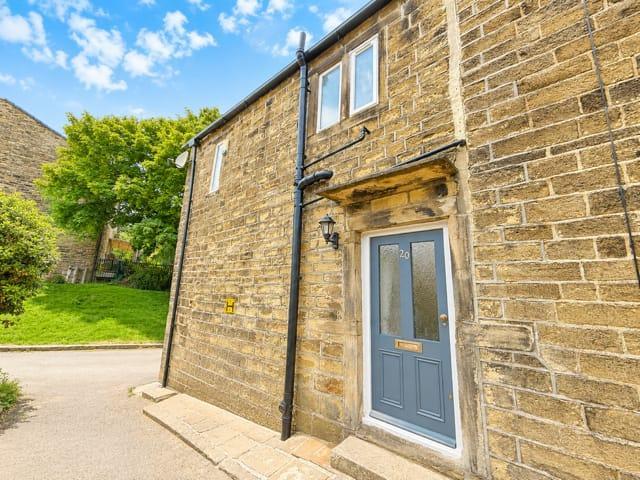 1 bedroom end of terrace house to rent