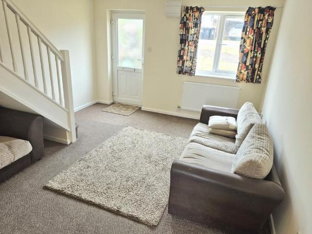 1 bedroom end of terrace house to rent
