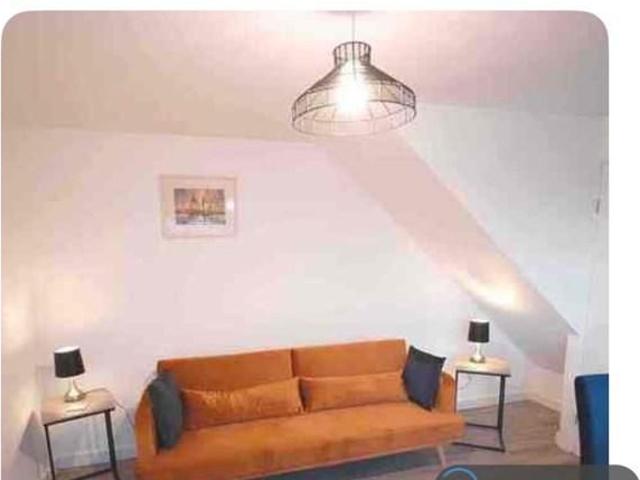 1 bedroom end of terrace house to rent