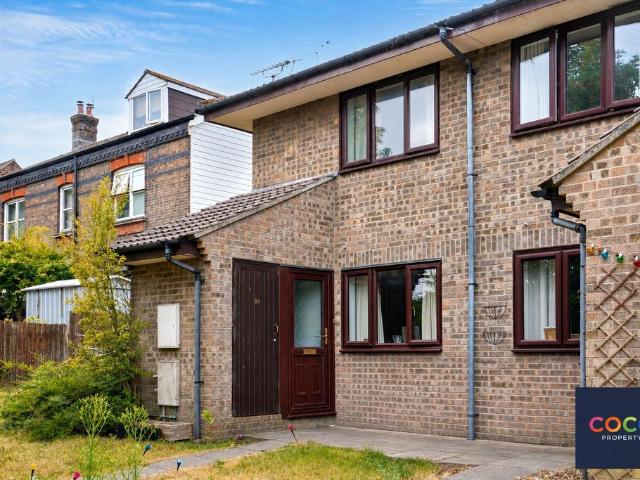 1 bedroom end of terrace house to rent