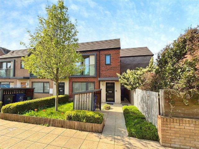 1 bedroom end of terrace house to rent