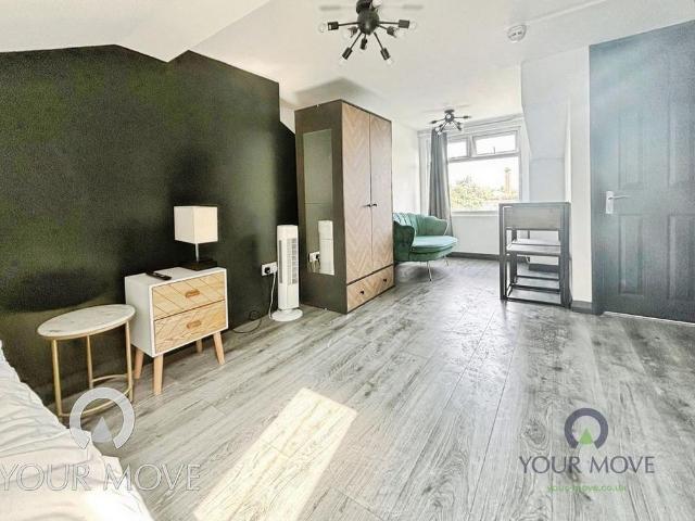 1 bedroom end of terrace house to rent