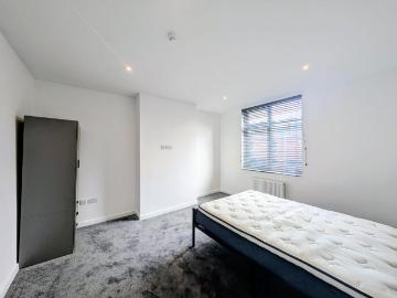 1 bedroom end of terrace house to rent