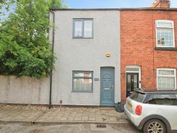1 bedroom end of terrace house to rent