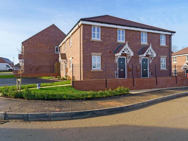 1 bedroom end of terrace house to rent