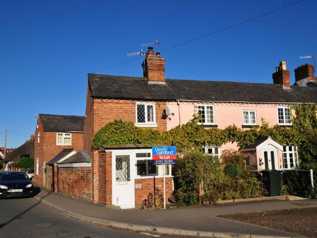 1 bedroom end of terrace house to rent