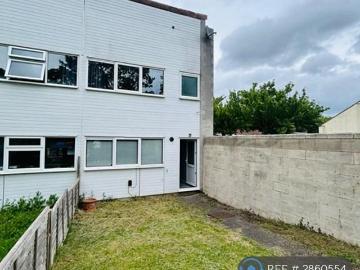 1 bedroom end of terrace house to rent
