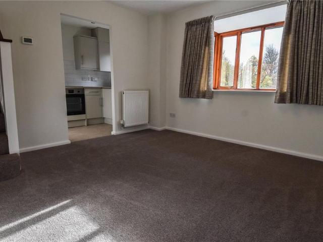 1 bedroom end of terrace house to rent